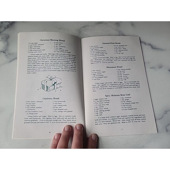 Old-Fashioned Christmas Recipes Bear Wallow Books - Picture 5 of 10